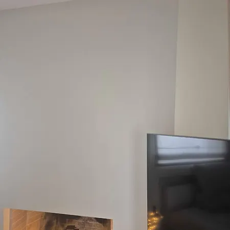 Centrum White Hotel Firá