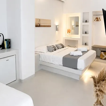 Centrum White فندق *