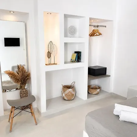 Centrum White ثيرا